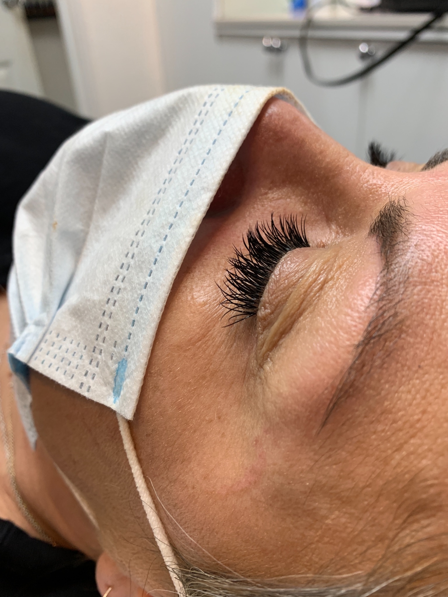 909A3C8E F129 4CCC 81FA 63185B3C074D