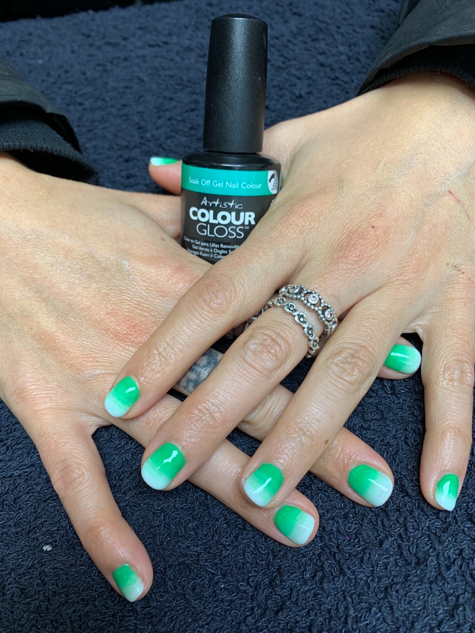 AF54688A A949 4934 950B F95EAFA3413D